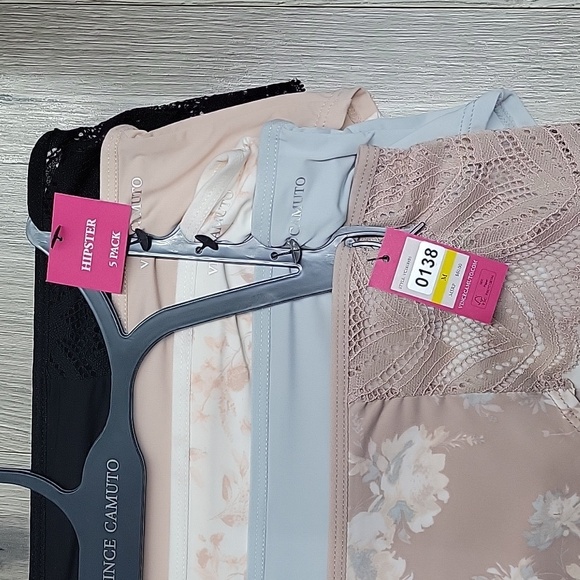 VINCE CAMUTO HIPSTERS. - Picture 2 of 8